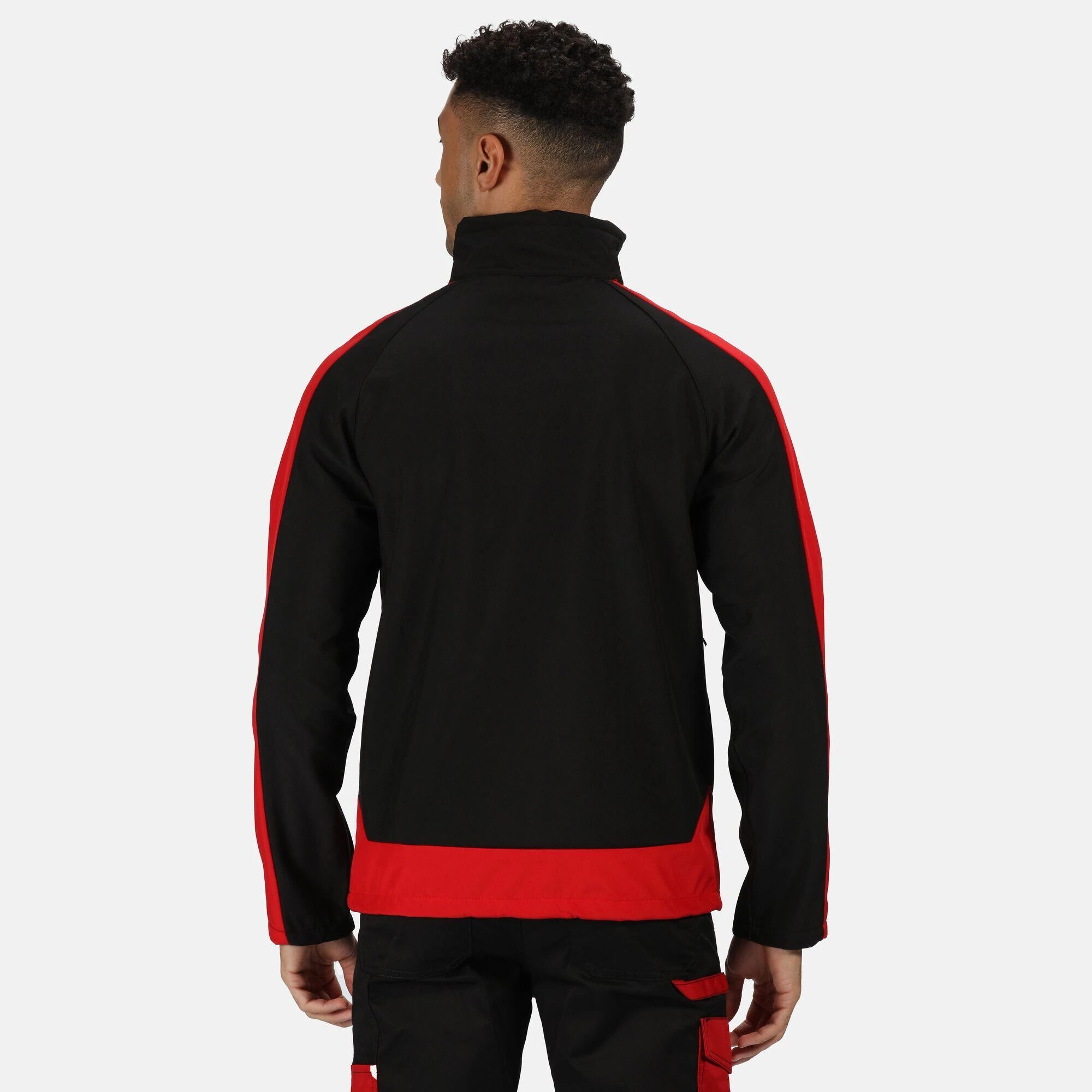 Regatta Mens Contrast 3 Layer Softshell Full Zip Jacket (Jet Black/Orient Red) 6 Regatta Mens Contrast 3 Layer Softshell Full Zip Jacket (Jet Black/Orient Red) - Image 4