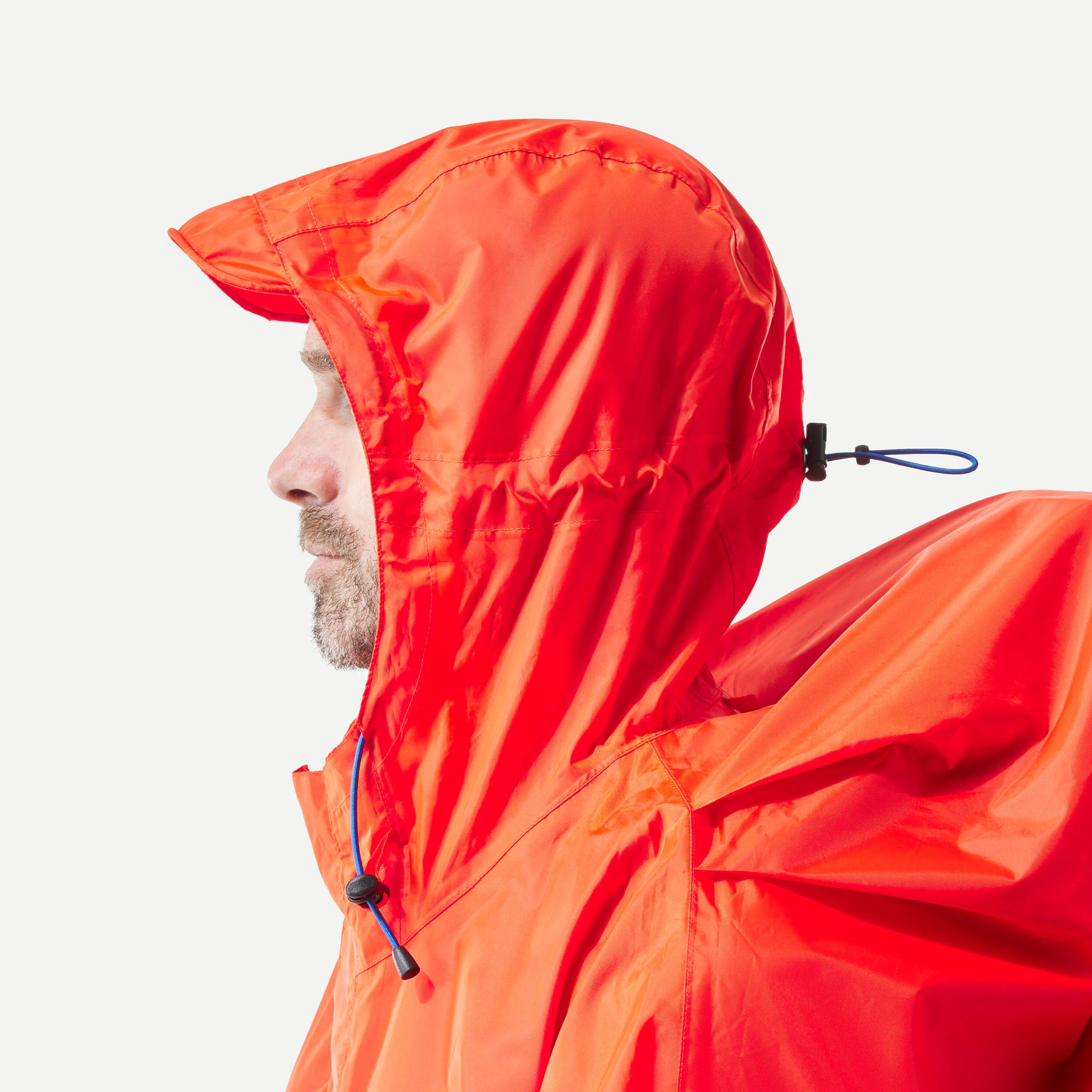 Quechua Hiking Rain Poncho - MT900 - 75L - Red 11 Quechua Hiking Rain Poncho - MT900 - 75L - Red - Image 9