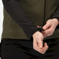 Regatta Mens Surrender Soft Shell Jacket (Iron/Black) -jacket shop kebe0b13bbb095527115a72d61578c30f